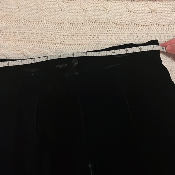Black Velvet Pencil Skirt size 6 - Picture 7 of 10
